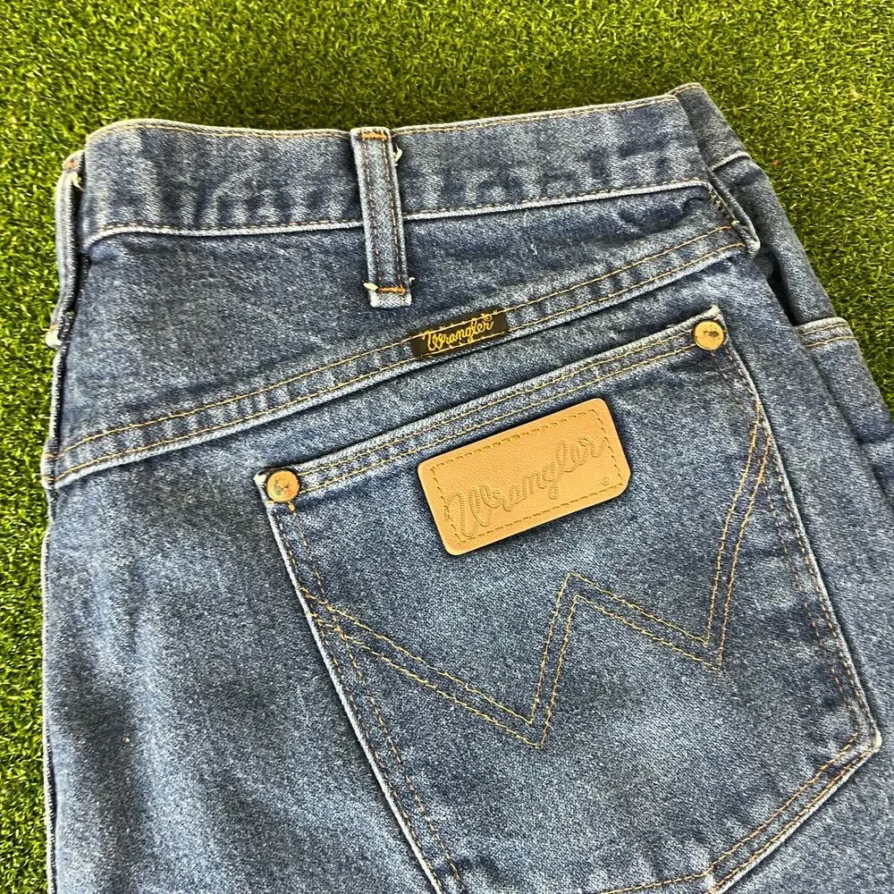 Wrangler discover timeless